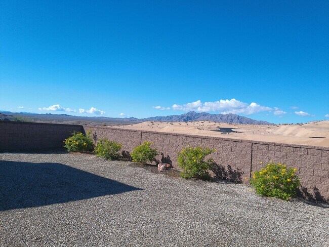 Building Photo - Beautiful Brand-New Home for Rent in Viewpoint Estates Winter Rental