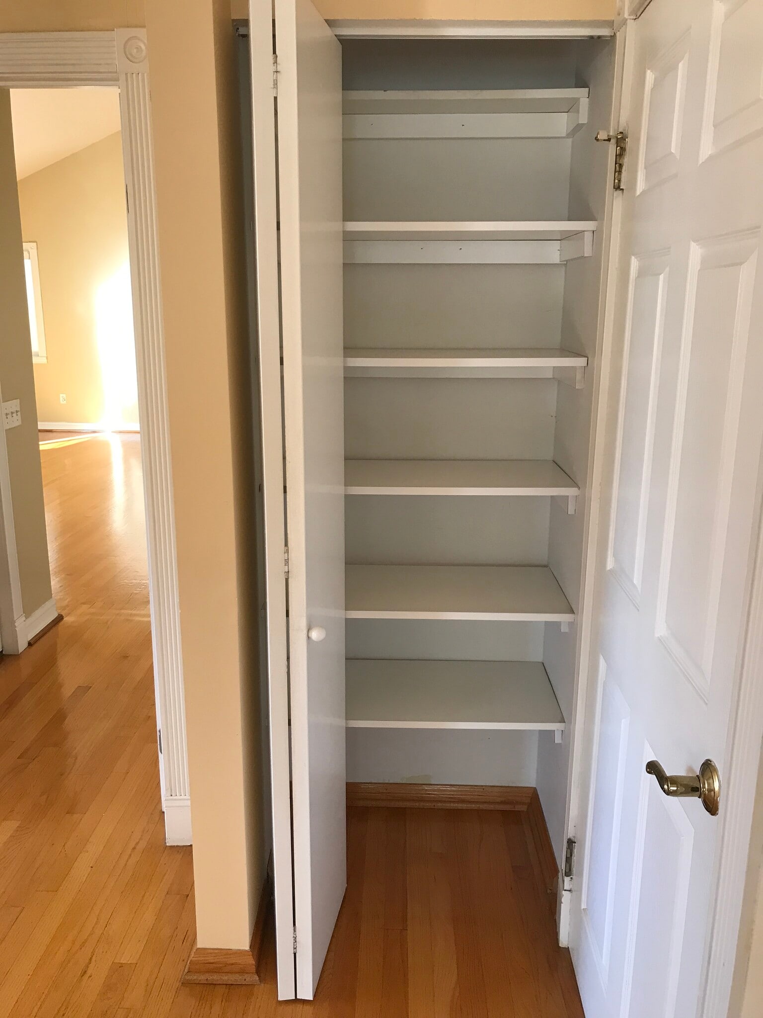 2nd floor linen closet - 1304 Mackay Ln