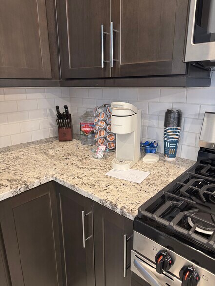 Kitchen is fully stocked - 8957 W Palo Verde Dr