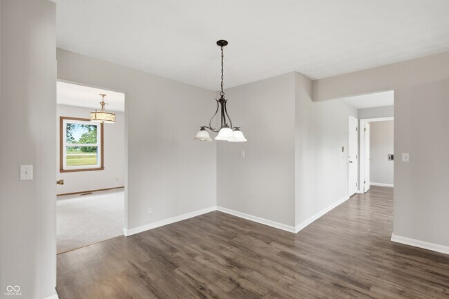 Building Photo - 1041 US-421