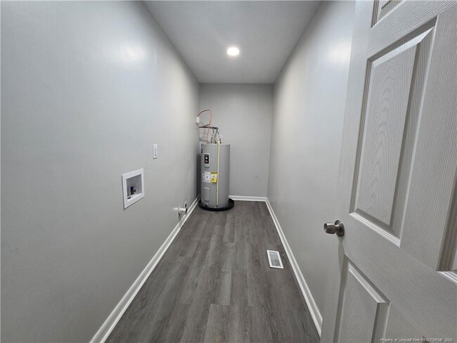 Building Photo - 807 Miller Ave