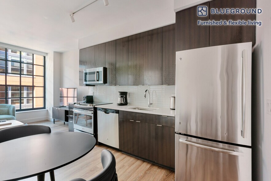 Building Photo - 770 Maine Ave SW