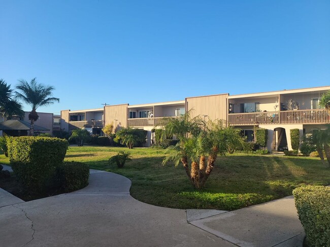 Building Photo - Spacious 1 Bedroom Condo in Chula Vista!