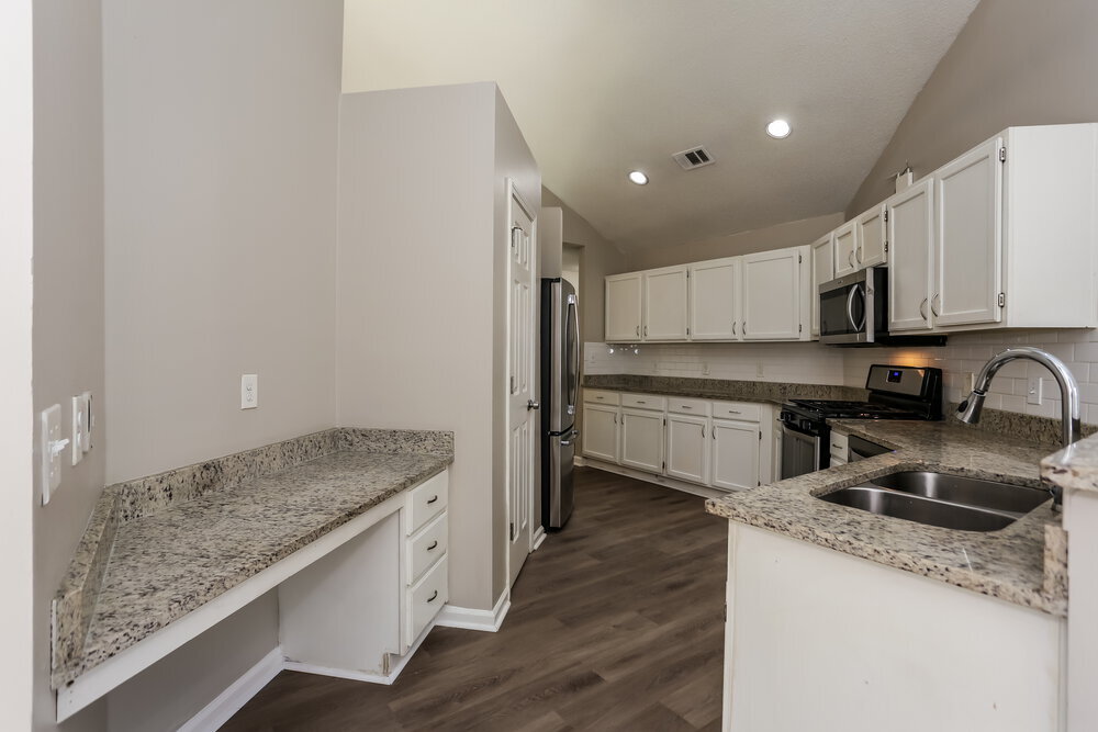 Building Photo - 359 Tait Rd