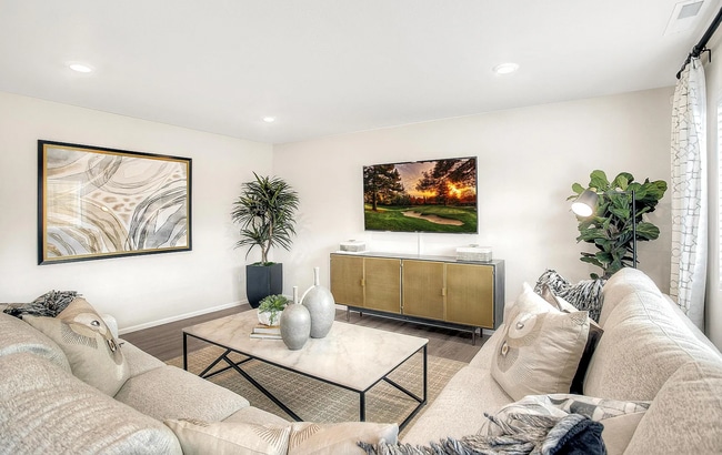 Building Photo - 4501 W Bedford Ave