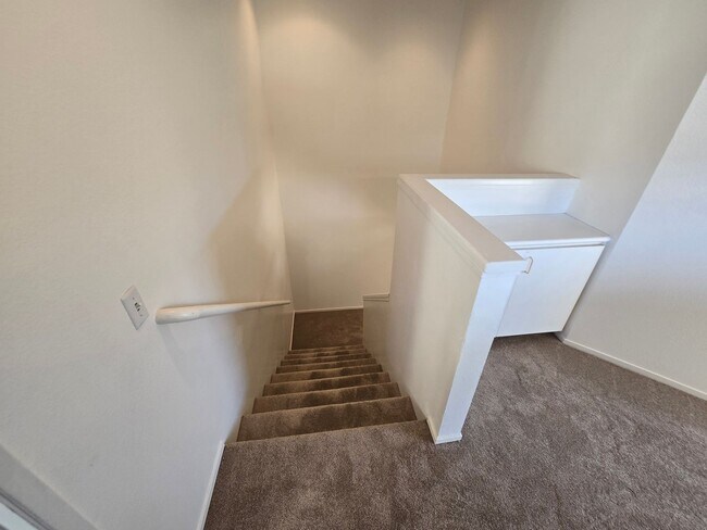 Building Photo - 91-920 Laaulu St #1F