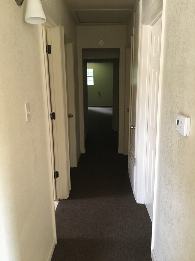 Building Photo - Section 8 only