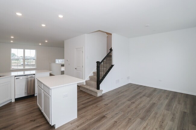Building Photo - 2244 Stonegate Rd