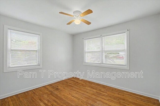 Building Photo - 3712 Oakland Ct