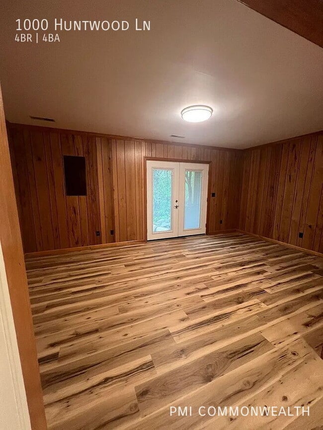 Building Photo - 1000 Huntwood Ln