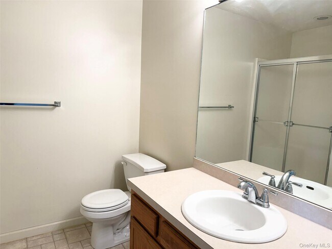 Building Photo - 12 Evergreen Way
