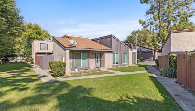 Building Photo - 2617 Pinon Springs Cir