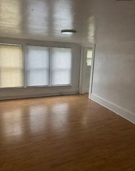 Building Photo - 737 Harrison Ave NW