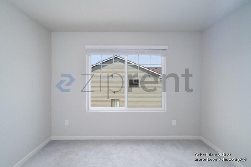 Building Photo - 6486 N 89th Ave