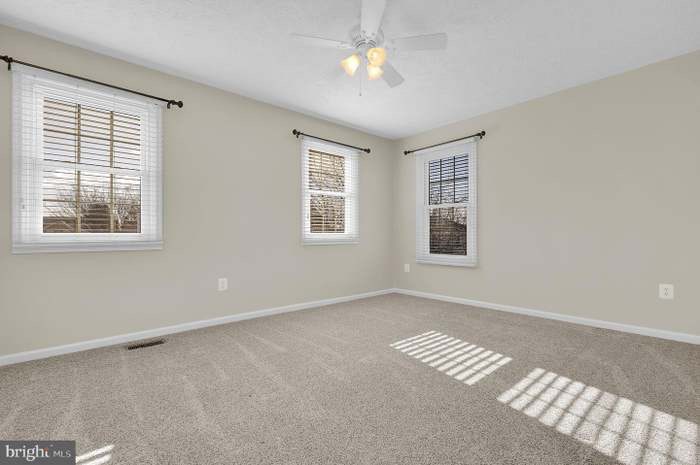 Building Photo - 6209 Derby Dr