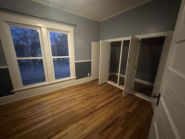 Building Photo - "Charming 3-Bed Oasis with Granite Touches & Cozy Fireplace in Nampa!"