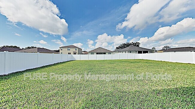 Building Photo - 9734 Pepper Tree Pl