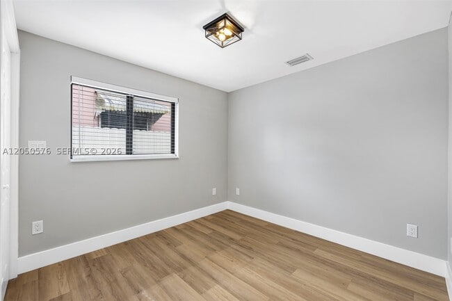 Building Photo - 3481 SW 87th Ct