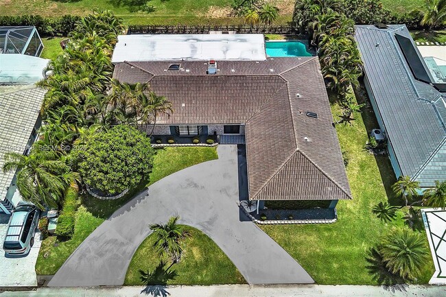 Building Photo - 5602 S Travelers Palm Ln