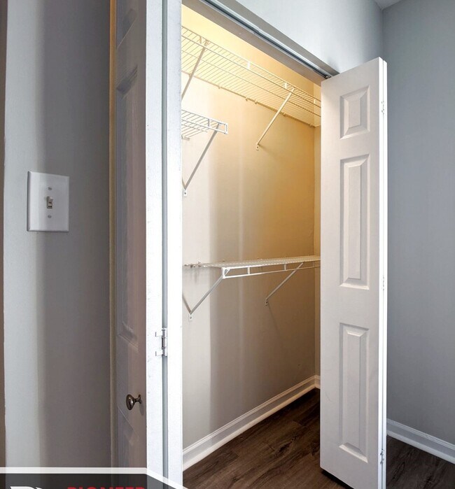 Building Photo - 1627 N Humboldt Blvd