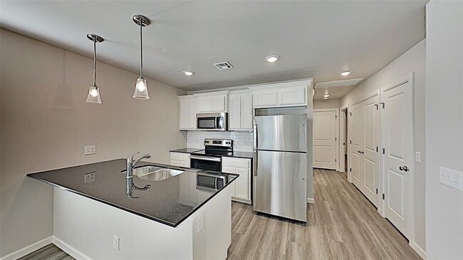 Building Photo - 1324 NW 111th St