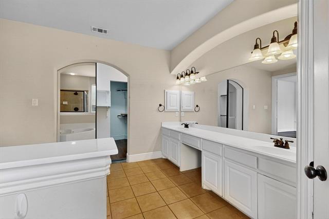 Building Photo - 4612 Quiet Cir