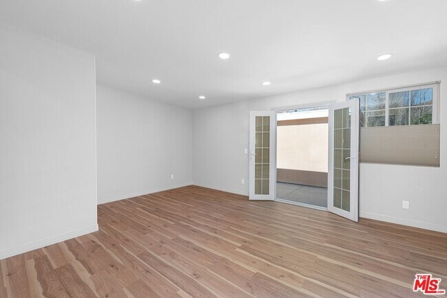 primary bedroom - 12013 Califa St
