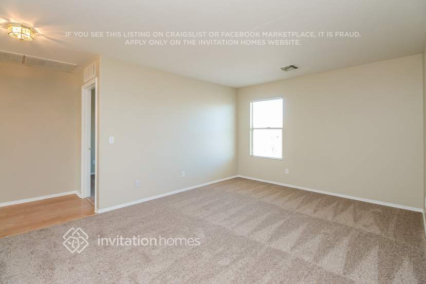 Building Photo - 3114 W Dunbar Dr