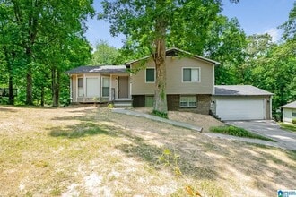 Building Photo - 5908 Elizabeth Dr