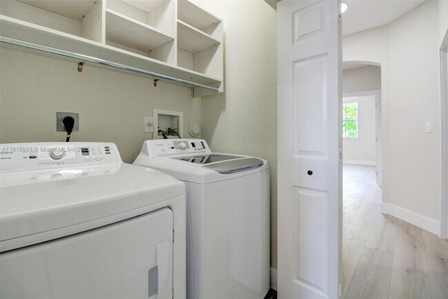 Building Photo - 8144 NW 107th Path