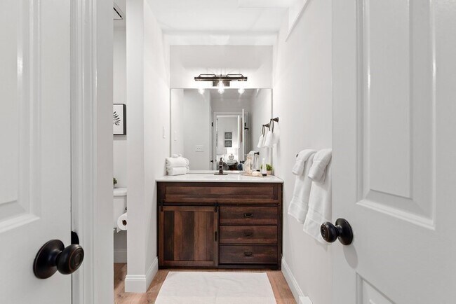 Building Photo - 65 Glen Rd