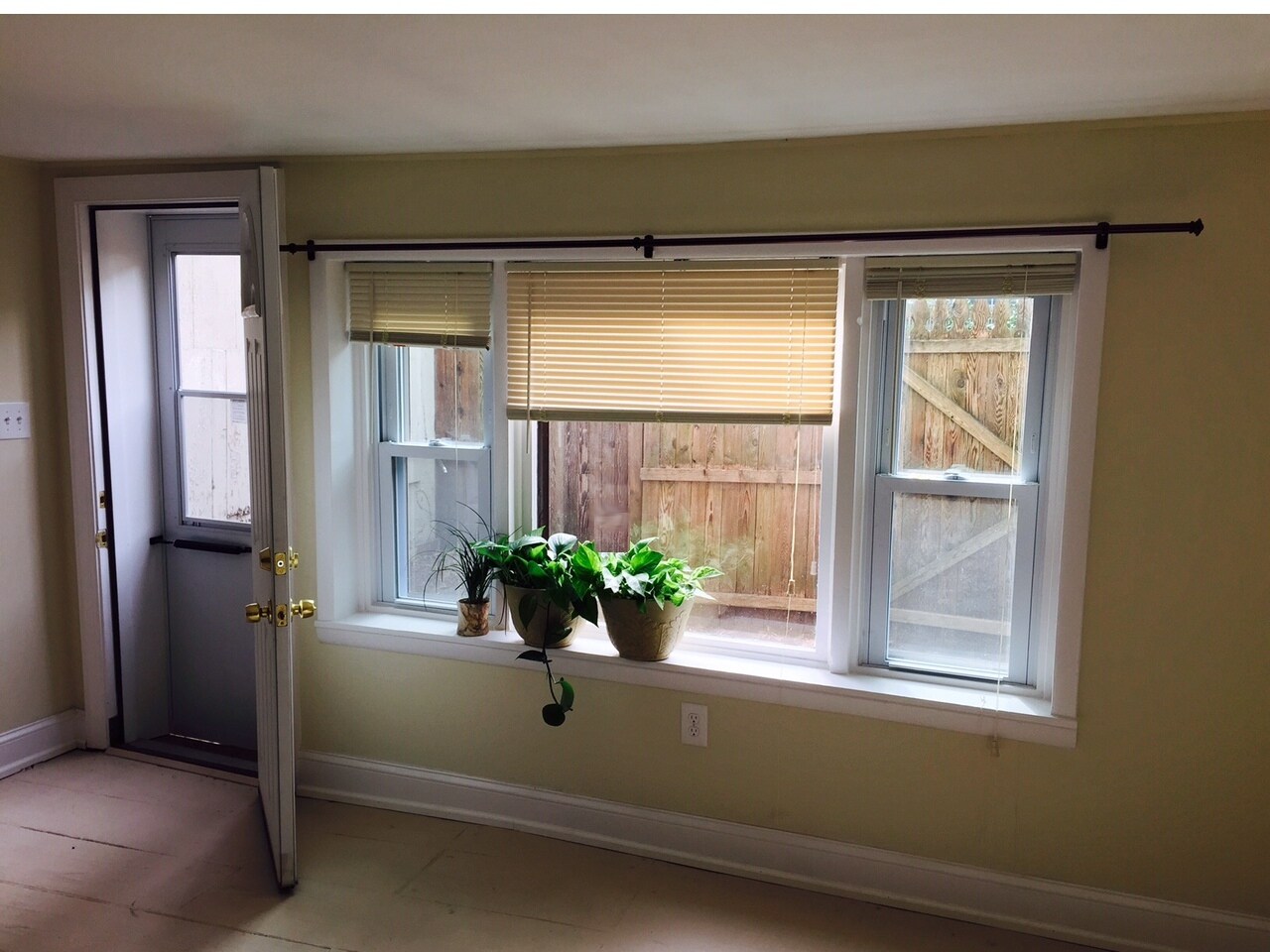 First Floor Entrance view. - 12 Stockton Avenue