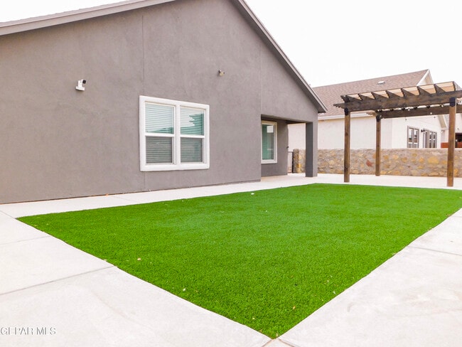 Building Photo - 13849 Sky Harbor Ave