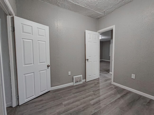 Building Photo - (RENT-TO-OWN AVAILABLE):