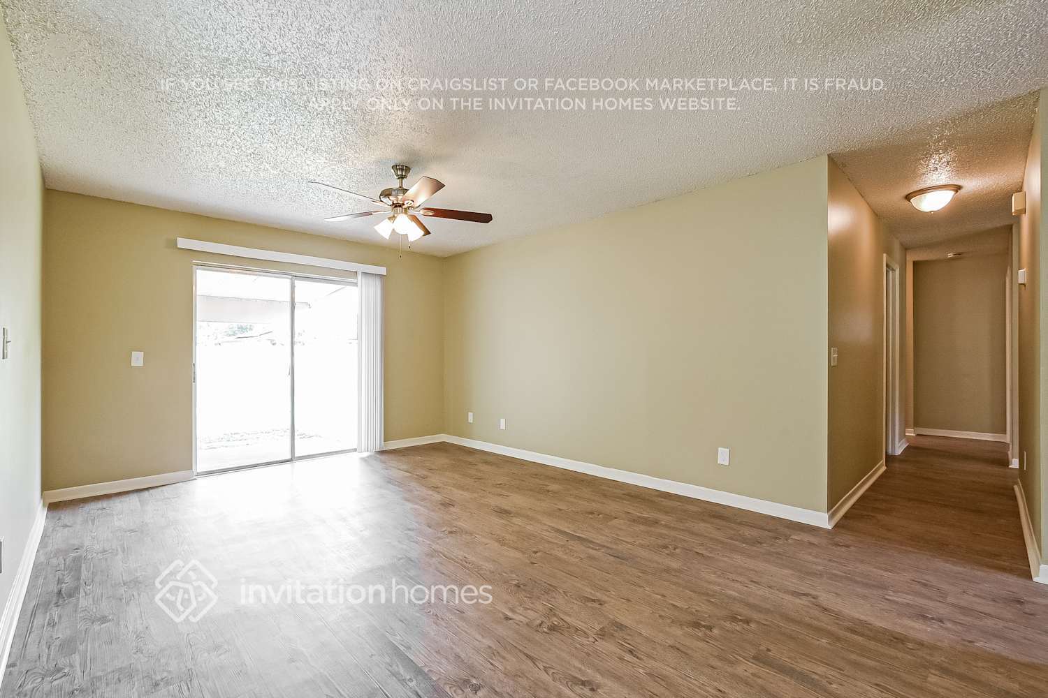 Building Photo - 409 S Hawthorn Cir