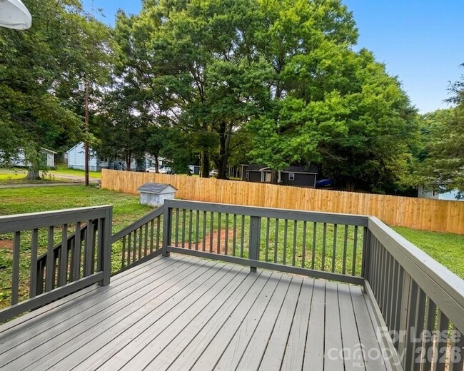 Building Photo - 4111 Brown Dr