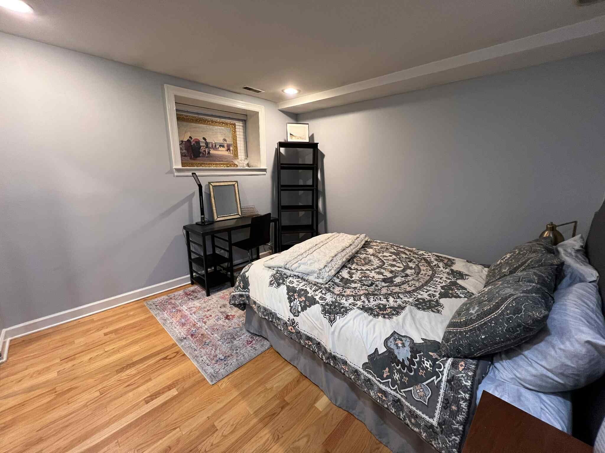Bedroom - 2833 N Burling St