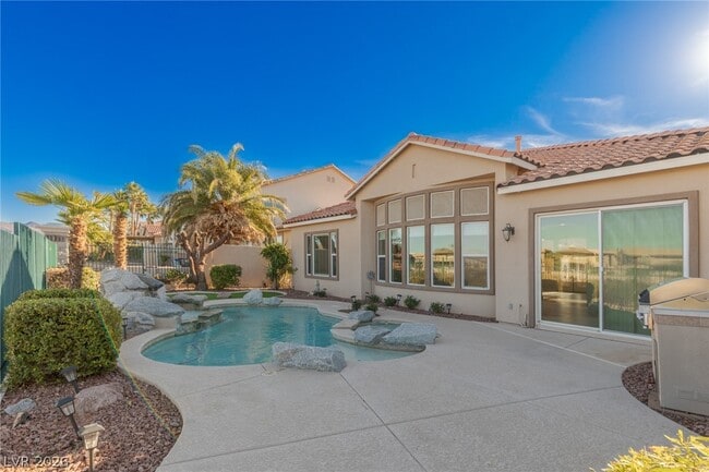 Building Photo - 2749 Botticelli Dr