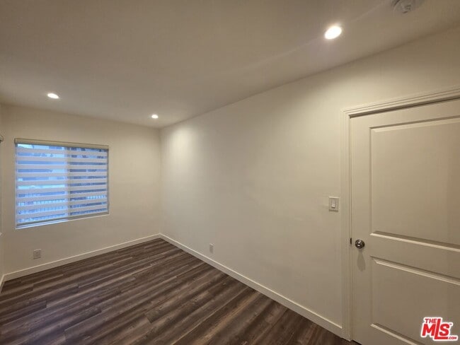 Building Photo - 2012 S Holt Ave