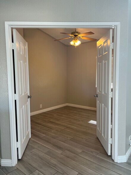 Bonus Room/Office - 9083 Powell Ave