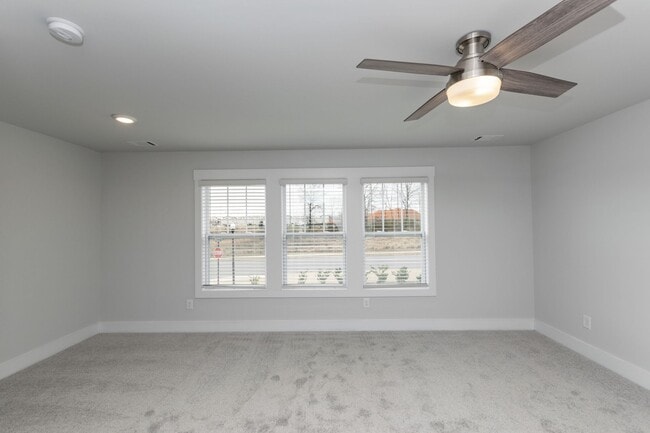 Building Photo - Monte Vista Townhomes