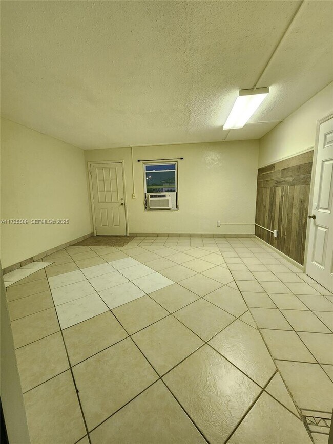 Building Photo - 4133 Commercial Dr