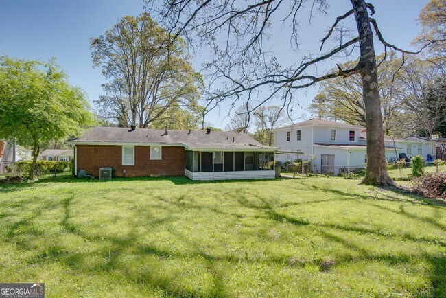 Building Photo - 6551 Bussell Way