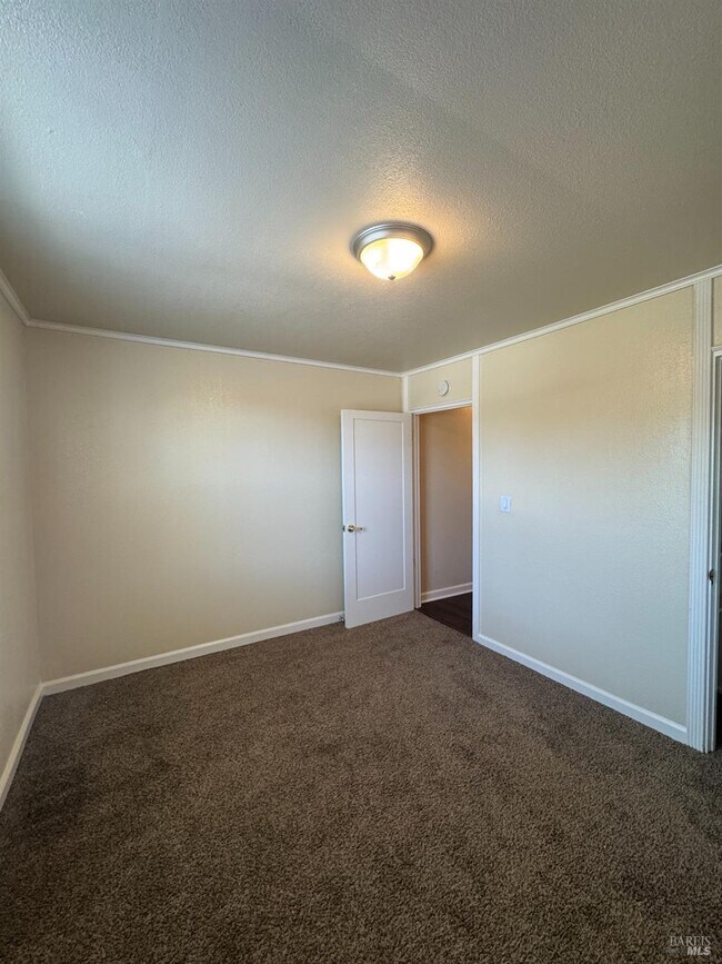 Building Photo - 2230 Redwood St