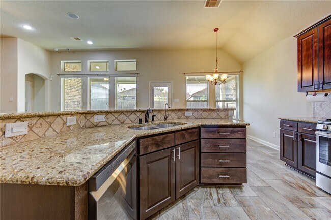 Building Photo - 19019 Thatcher Hills Ct