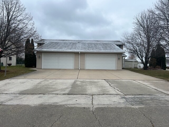 Primary Photo - 2478 Bellevue St