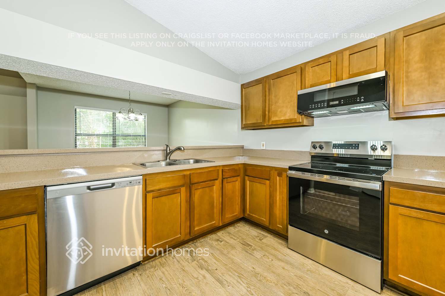 Building Photo - 1371 High Plains Dr W