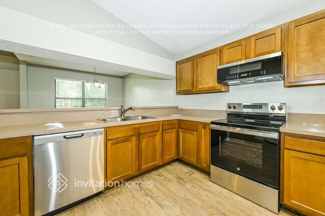 Building Photo - 1371 High Plains Dr W