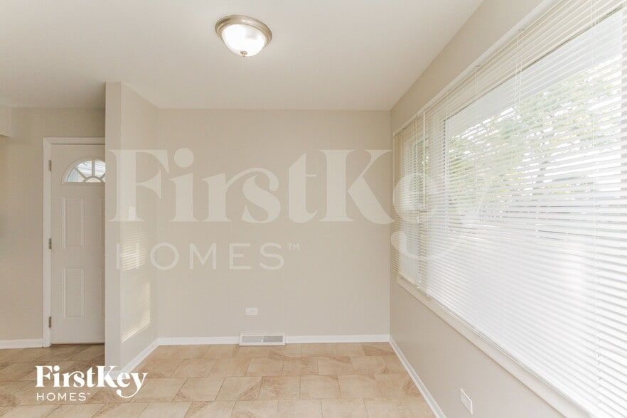 Building Photo - 17053 Grant St