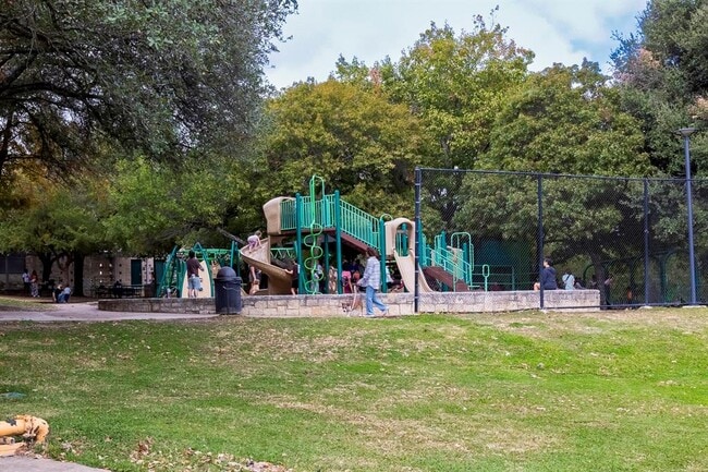 Building Photo - 14202 Sussman Ct